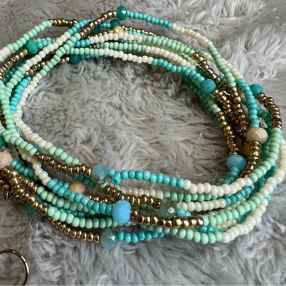 Aqua and gold beaded bracelet and earrings